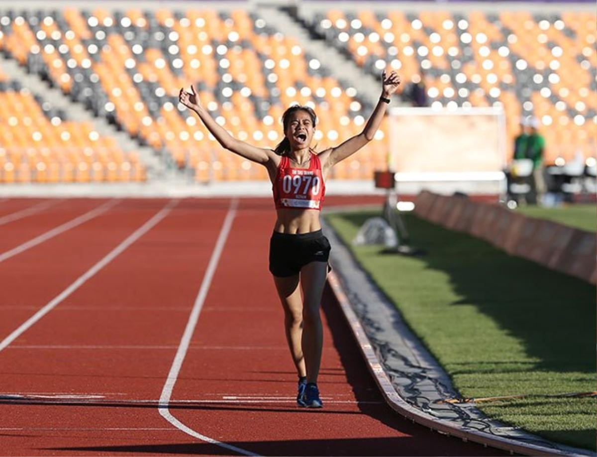 Chuyện chưa kể về VĐV chạy Grab giành HCV SEA Games: Bố mẹ không biết con đi thi, từng bị ngăn cản khuyên ở nhà lấy chồng Ảnh 1