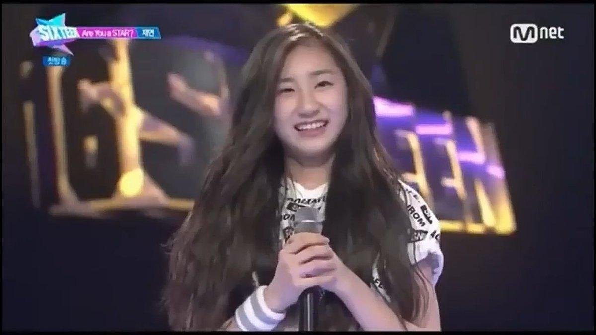 Lee Chaeyeon (IZ*ONE): Lận đận qua 3 show sống còn mới được debut, vừa được biết đến thì hoạt động bị đóng băng đầy tiếc nuối Ảnh 4