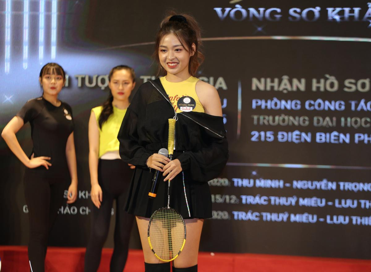 Sơ khảo Miss University NHG 2020 tại ĐH Quốc tế Hồng Bàng: Dàn thí sinh năng động trong trang phục thể thao, tự tin trả lời ứng xử Ảnh 5