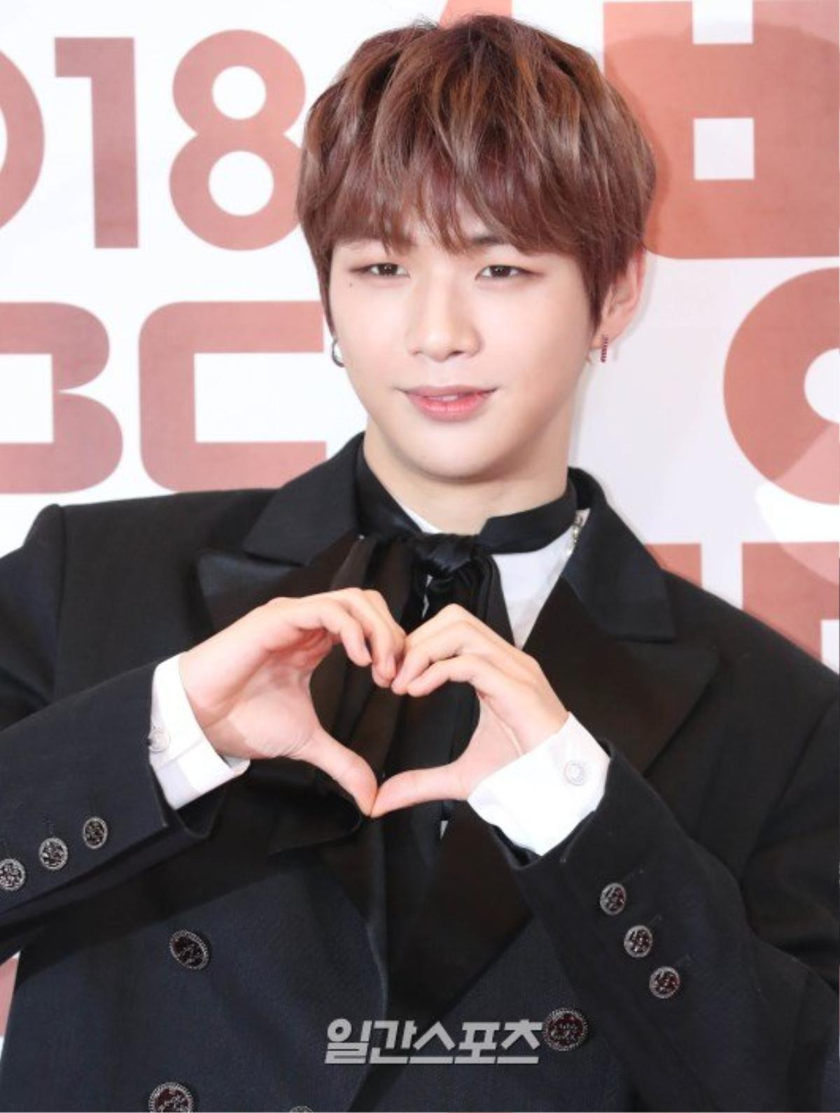 Kang Daniel ngừng hoạt động, áp lực từ bài đăng ác ý của fan 'Produce 101 mùa 2' Ảnh 1