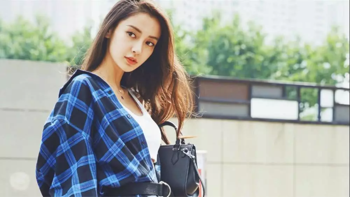 Trước nghi vấn ly hôn, Angelababy bị 'thất sủng' chỉ có thể đảm nhận vai nữ phụ lại còn là xác chết? Ảnh 1