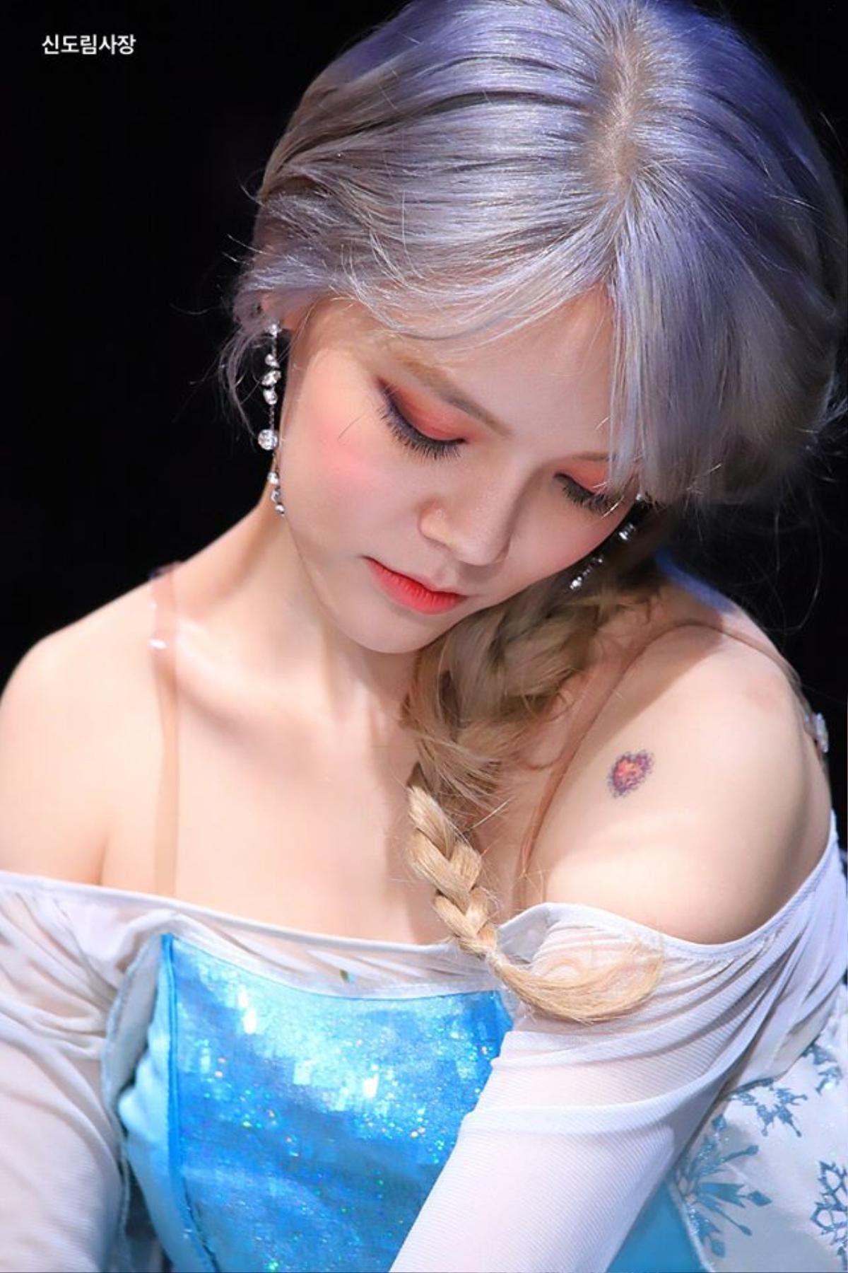 AOA biến hóa thành các nhân vật Disney trong buổi fansign khiến các fan không khỏi thích thú Ảnh 4