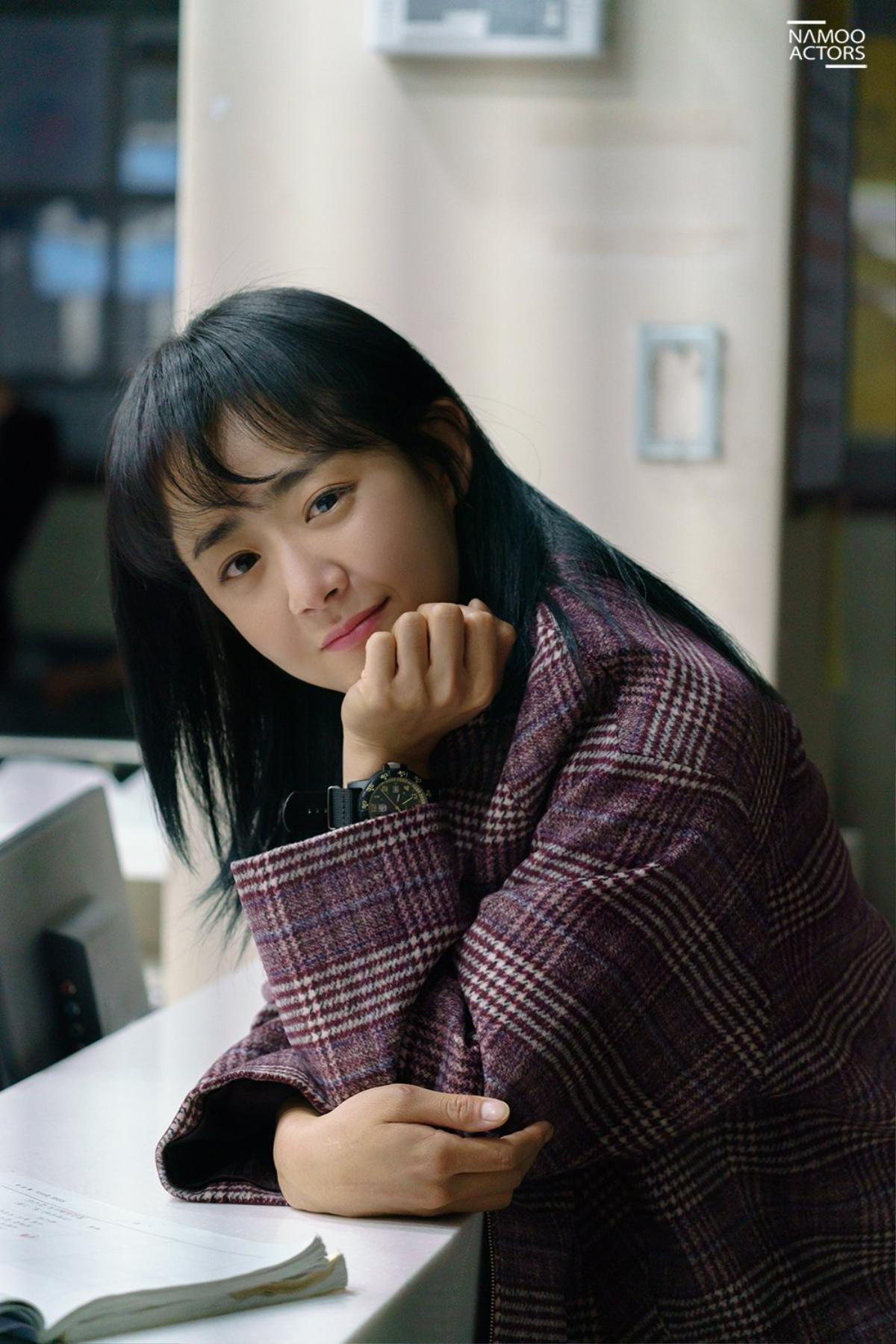 Đóng 2 vai trong 1 bộ phim, 'em gái quốc dân' Moon Geun Young đẹp như hoa ở tuổi 32 Ảnh 51