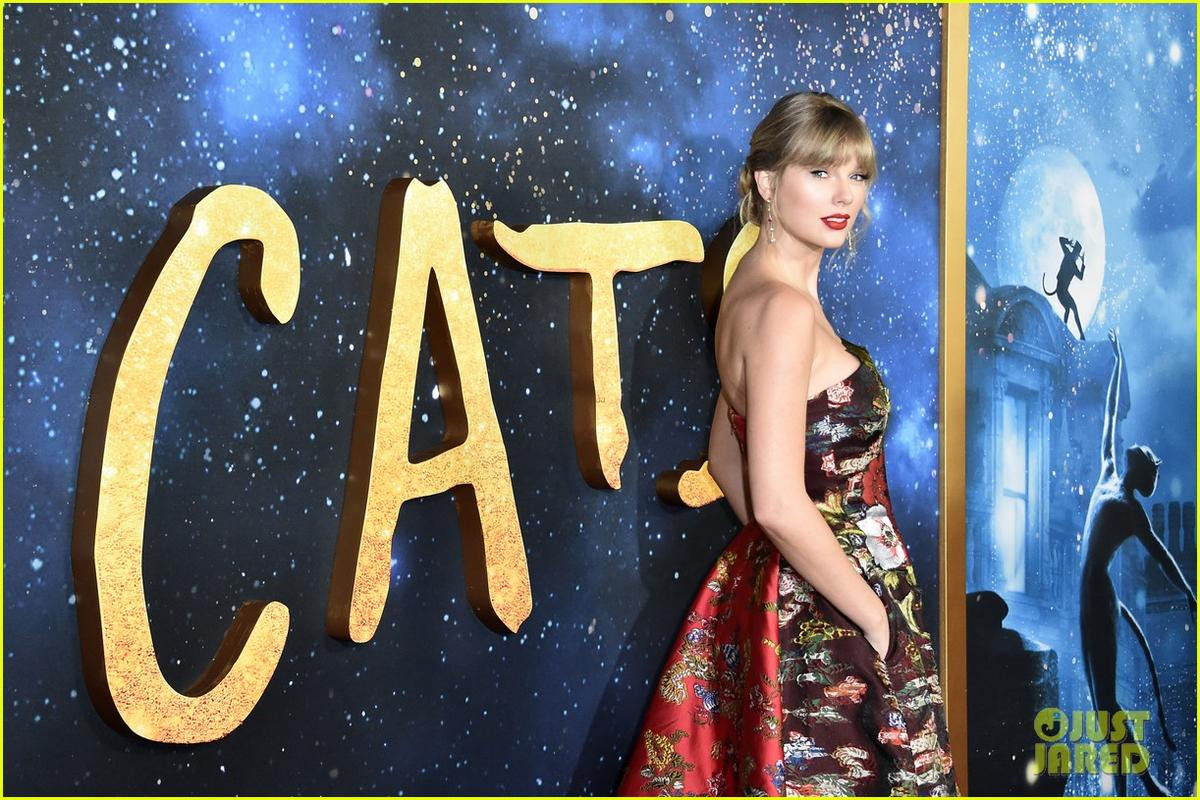 Điều gì đã xảy ra với… đôi môi của Taylor Swift thế này? Ảnh 2