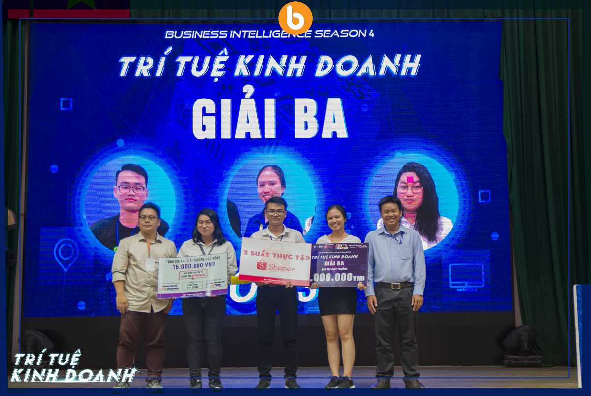 Sinh viên TP.HCM gay cấn đi tìm ngôi vị cao nhất cuộc thi 'Business Intelligence - Trí tuệ Kinh doanh' Ảnh 5