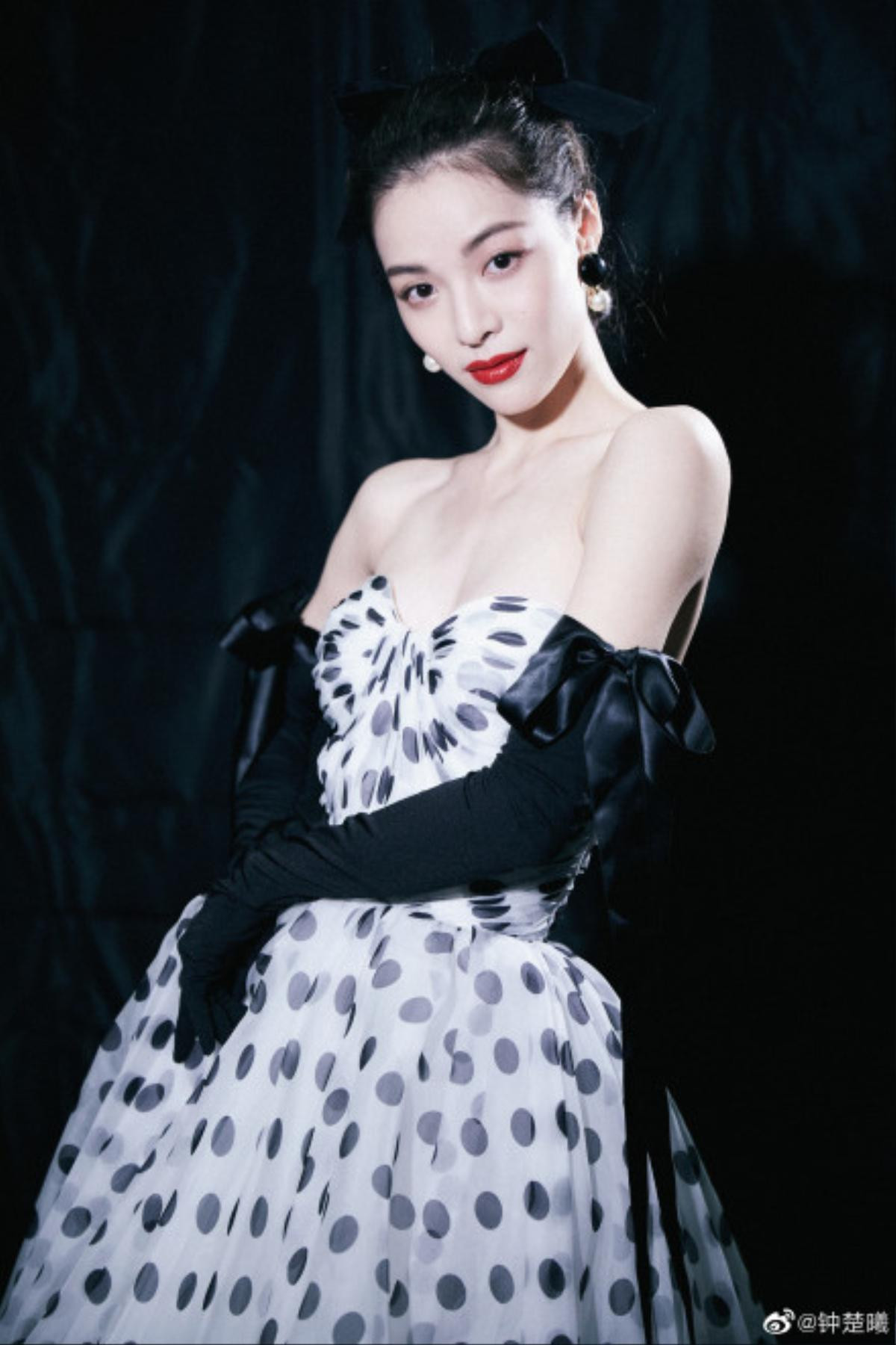 'MAHB Thịnh điển quý ngài thời thượng' 2019: Angelababy nho nhã trong váy đen, Vương Tuấn Khải - Thái Từ Khôn điển trai Ảnh 2