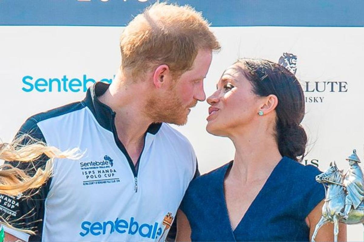 Lý do bạn bè Meghan và Harry không muốn mời cặp đôi đến nhà chơi Ảnh 4