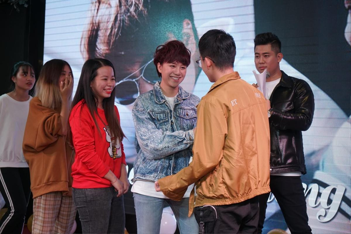 Bảo Hân 'bật khóc' trong buổi fanmeeting sau vai diễn đầu tiên với số người tới tham gia kỉ lục Ảnh 10