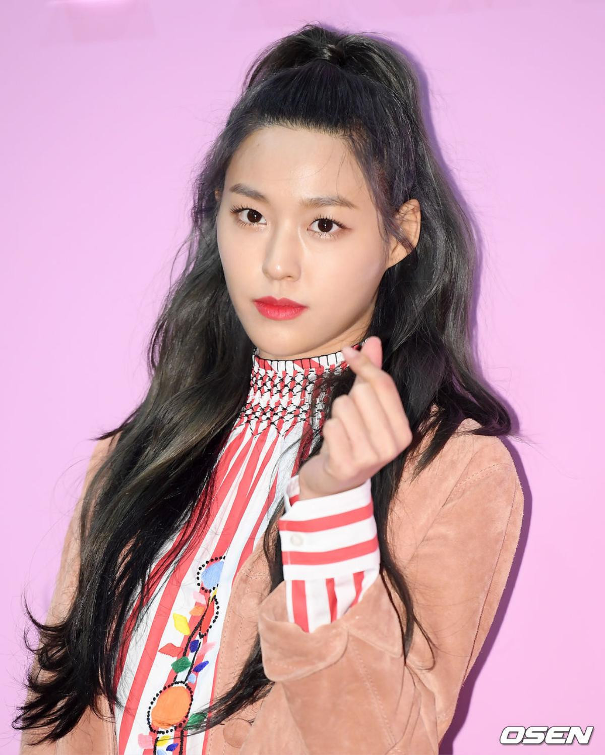 Irene (Red Velvet) đẹp xuất sắc, áp đảo Seolhyun (AOA) tại sự kiện Ảnh 10