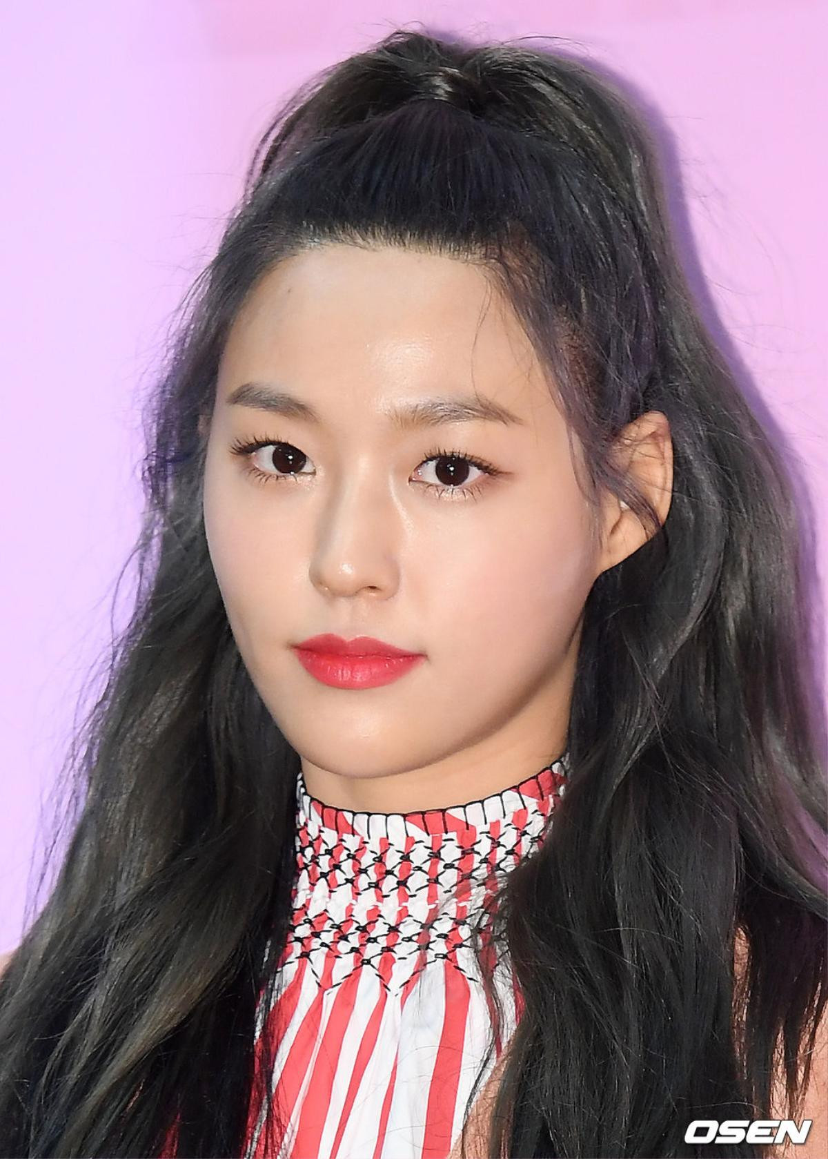 Irene (Red Velvet) đẹp xuất sắc, áp đảo Seolhyun (AOA) tại sự kiện Ảnh 11