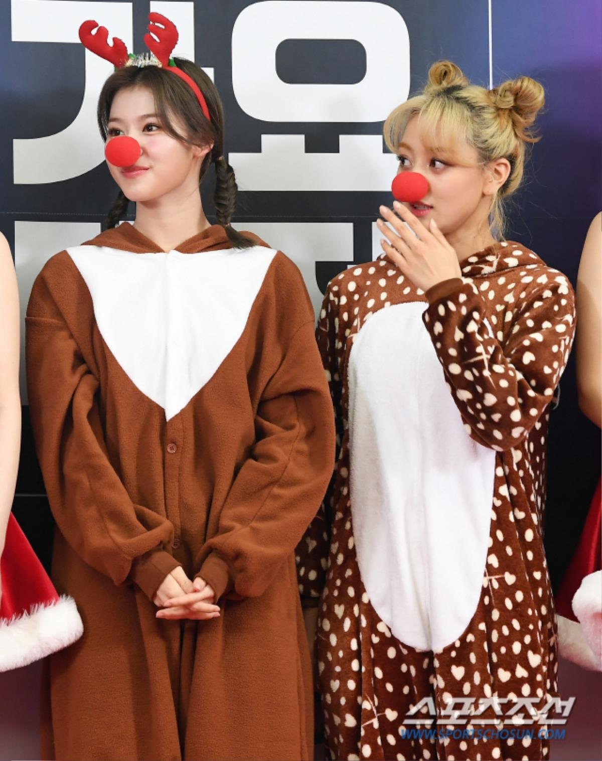 Thảm đỏ 'SBS Gayo Daejeon 2019': Thành viên Mamamoo té ngã, TWICE đọ sắc G-Friend, AOA và Itzy Ảnh 16