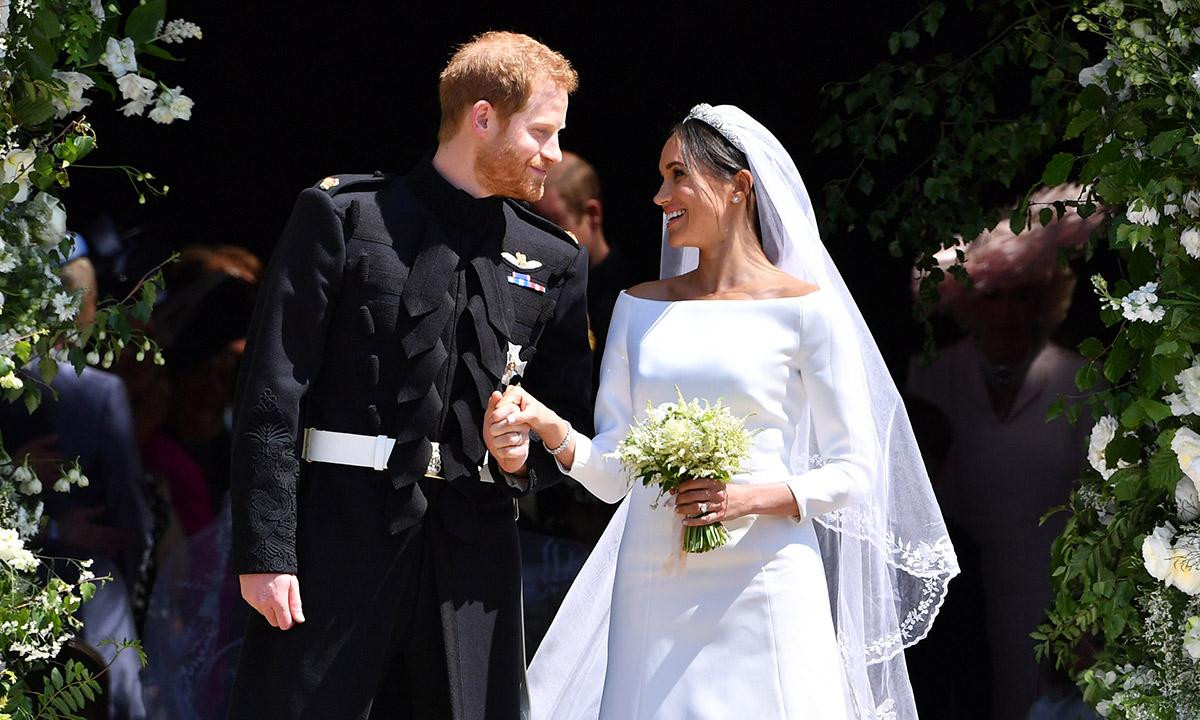 Tại sao Meghan Markle không được đeo vương miện như chị dâu Kate và nữ hoàng Elizabeth? Ảnh 5