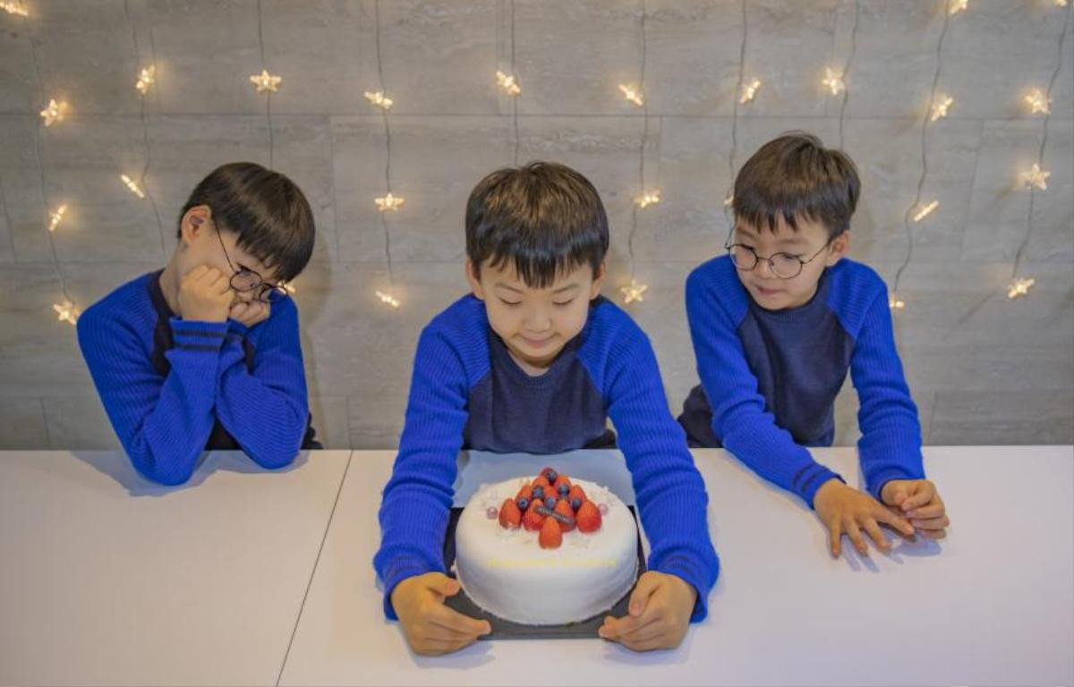 Trọn bộ ảnh Giáng sinh 2019 siêu đáng yêu của Daehan, Minguk và Manse Ảnh 9