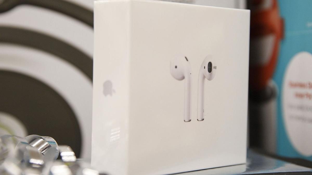 Nóng: Apple sẽ mở rộng sản xuất tai nghe AirPods tại Việt Nam Ảnh 1