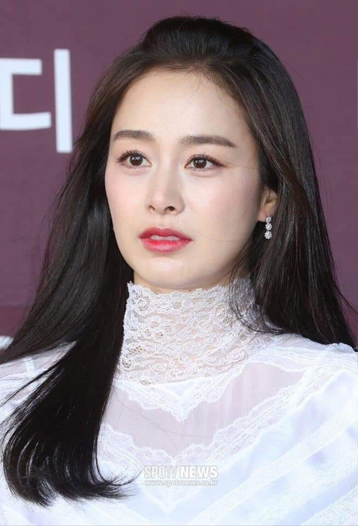 Vợ chồng Bi Rain - Kim Tae Hee hot hơn cả cô dâu chú rể khi dự lễ cưới của em trai Ảnh 6