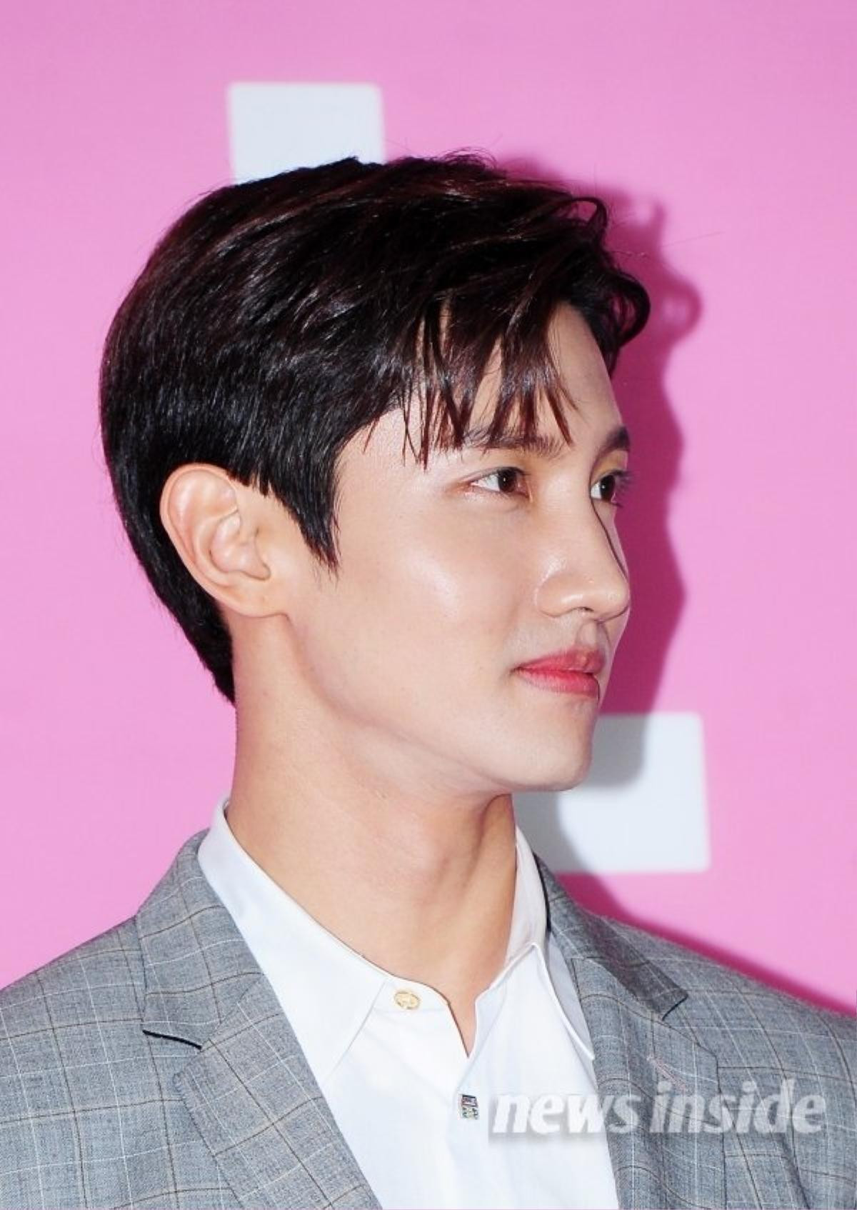 SM xác nhận Max Changmin (DBSK) đang hẹn hò với người không nổi tiếng! Ảnh 2