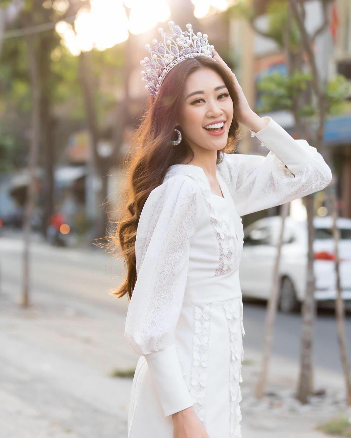 Cùng đăng quang năm 2019, Lương Thùy Linh lọt Top 12 Miss World - Khánh Vân là ẩn số Miss Universe 2020 Ảnh 5