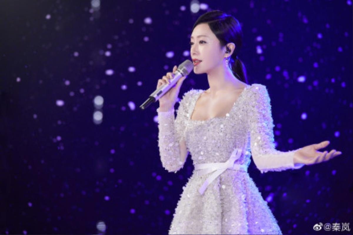 Gala mừng xuân 2020 của đài CCTV: Angelababy xinh như công chúa, Lý Vũ Xuân khí chất ngời ngợi Ảnh 6