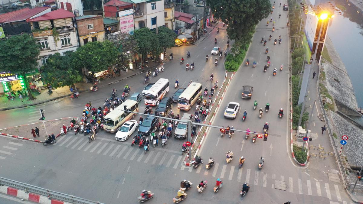 Giao thông Hà Nội ngày cuối năm thông thoáng, không xảy ra tình trạng quá tải Ảnh 9