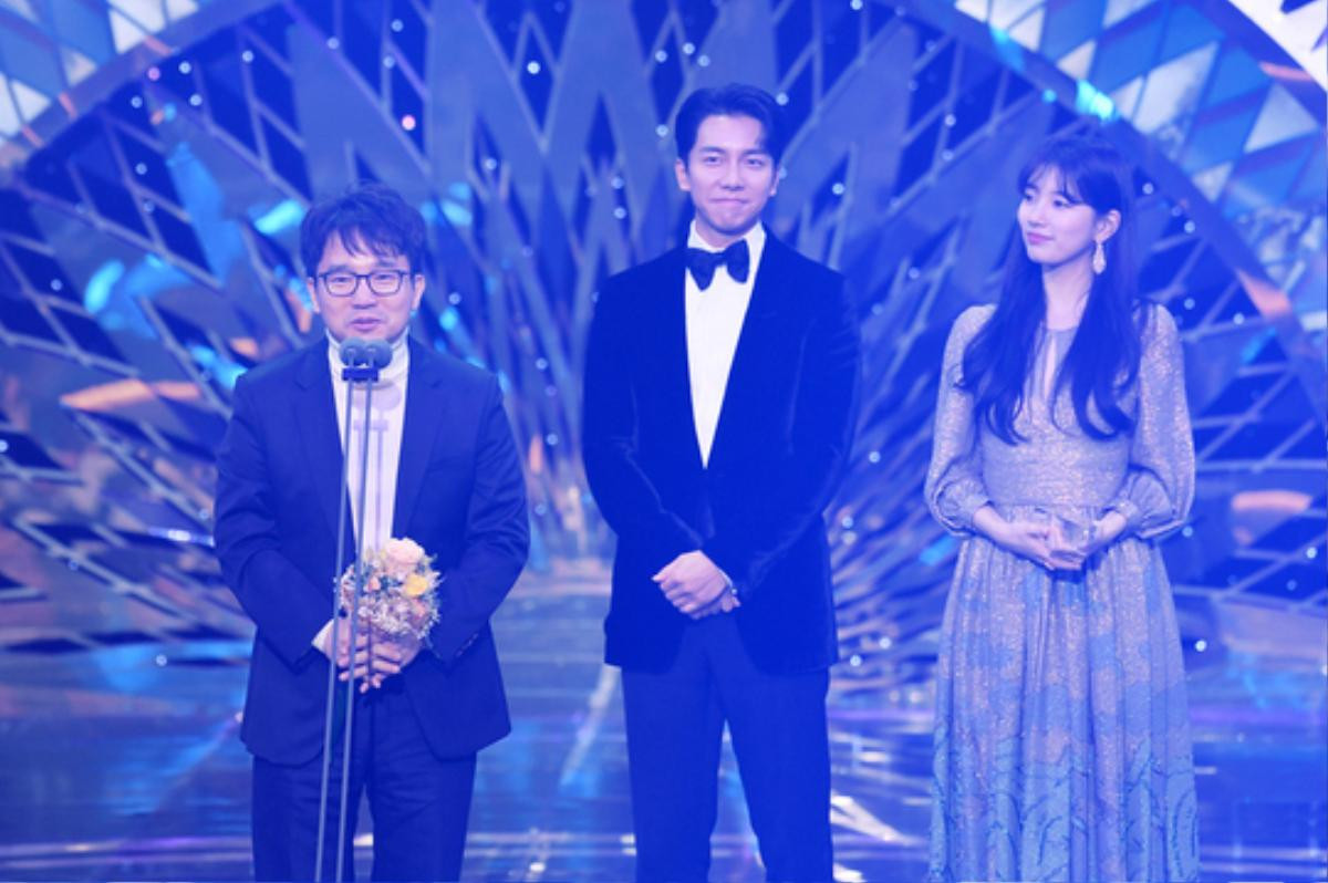 Kết quả 'SBS Drama Awards 2019': Kim Nam Gil nhận Daesang, Suzy đánh bại Jang Nara để thắng lớn Ảnh 18