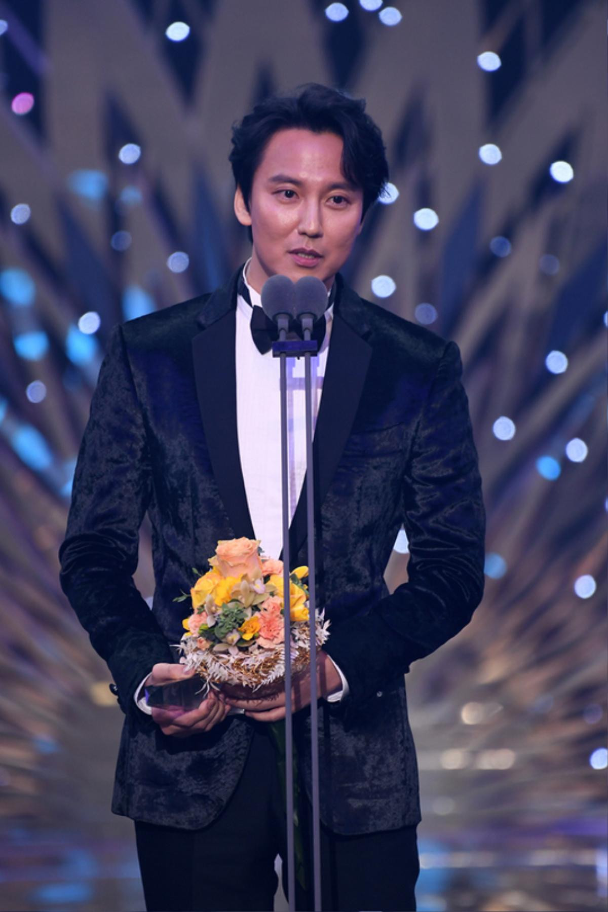 Kết quả 'SBS Drama Awards 2019': Kim Nam Gil nhận Daesang, Suzy đánh bại Jang Nara để thắng lớn Ảnh 27