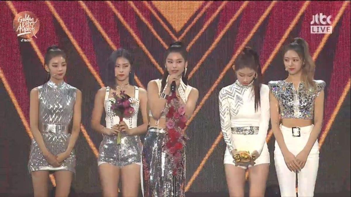 Golden Disk Awards 34: MAMAMOO khiến fan 'cười bò' cosplay thành Teletubbies, TXT, ITZY thắng giải tân binh đầy thuyết phục Ảnh 15