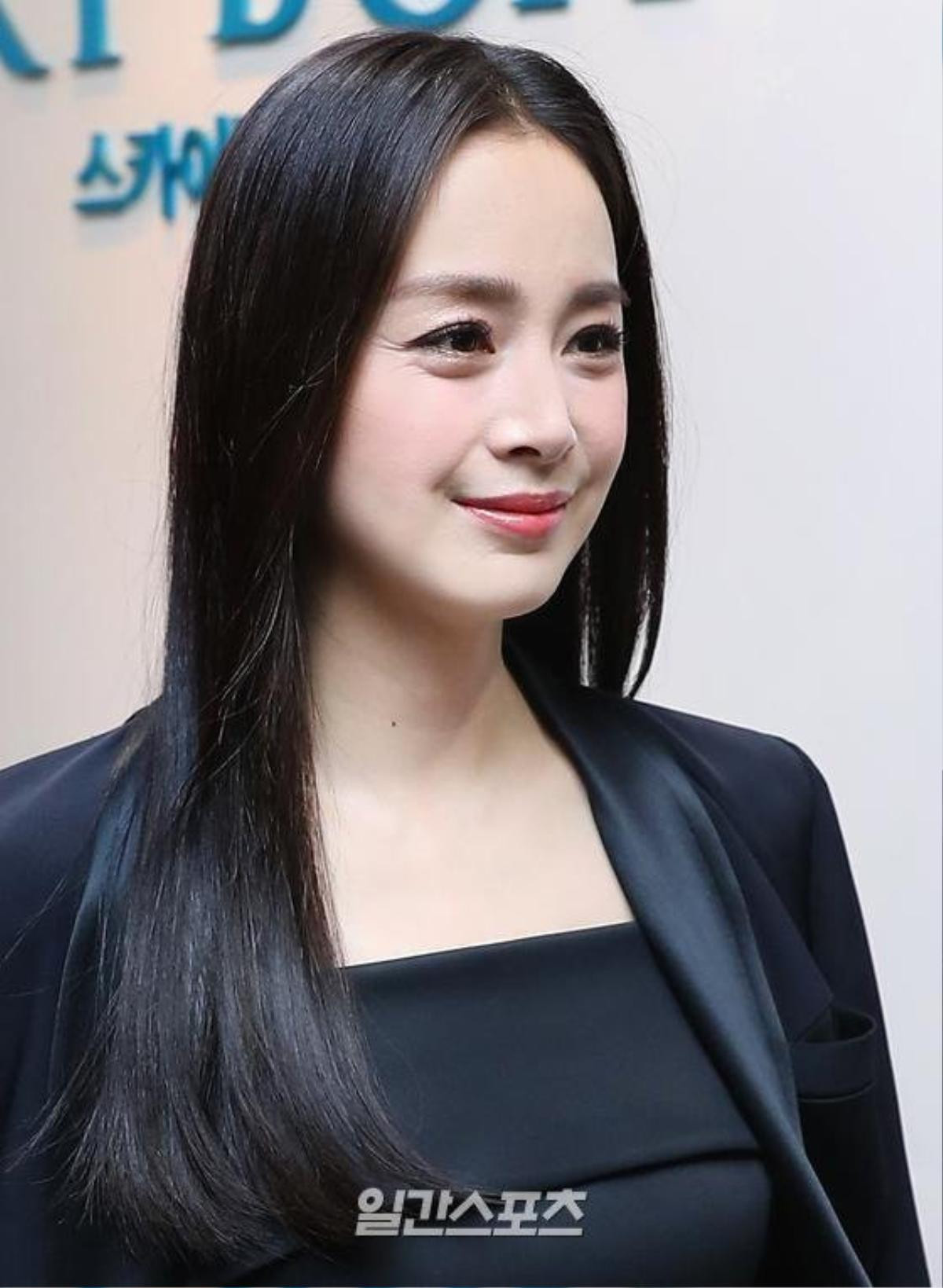 Kim Tae Hee bị săm soi thân hình 'xồ xề', lộ dấu hiệu lão hoá khi tái xuất sau sinh Ảnh 6