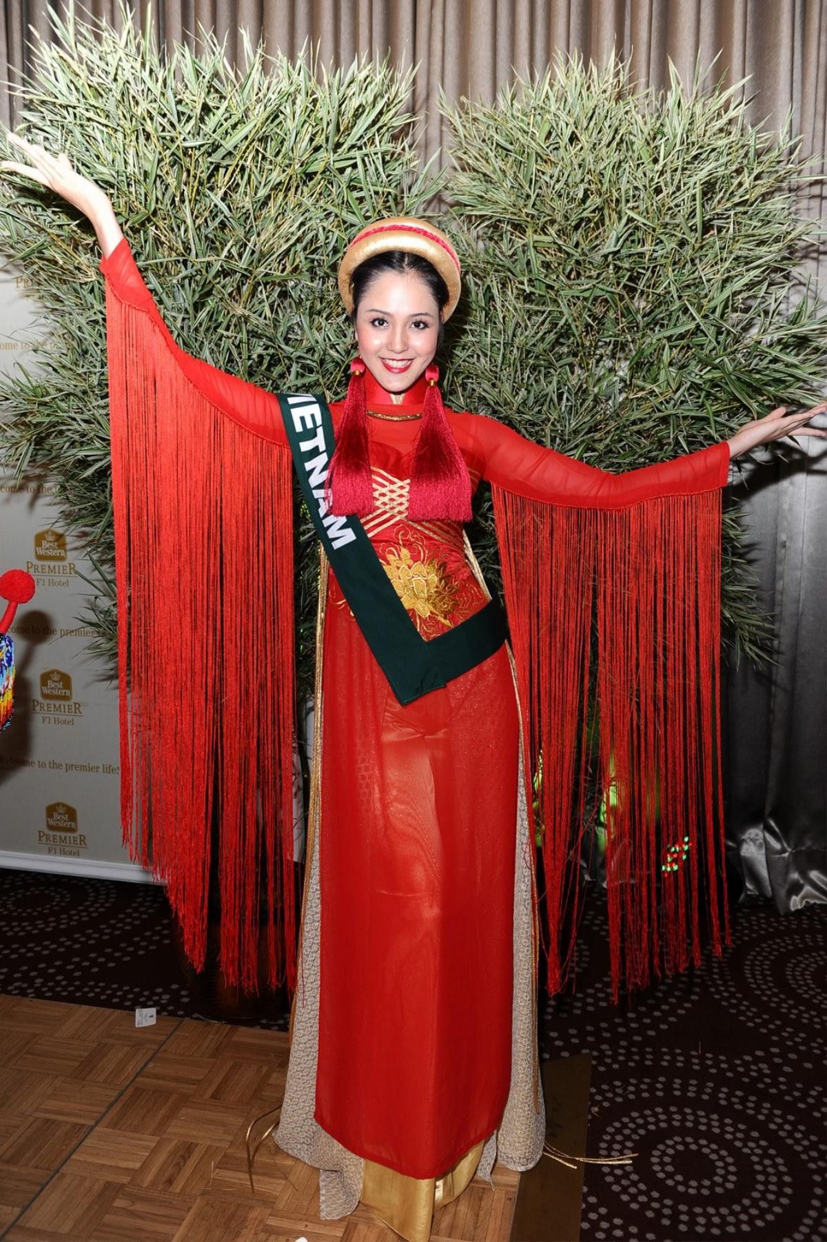 7 mỹ nhân Việt chinh chiến Miss Earth: Nam Em 'mở đường', Phương Khánh chiến thắng huy hoàng Ảnh 8