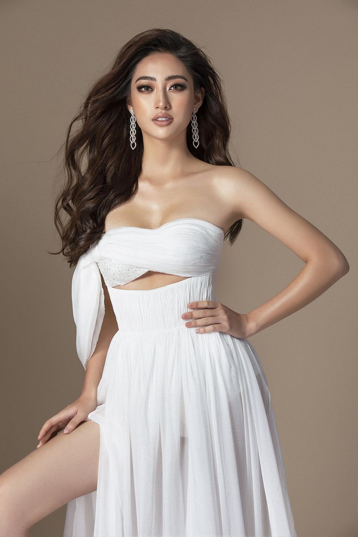 Hoàng Thùy - Lương Thùy Linh - Tường San - Ngọc Châu tranh vé vào Top 25 Timeless Beauty 2019 Ảnh 5