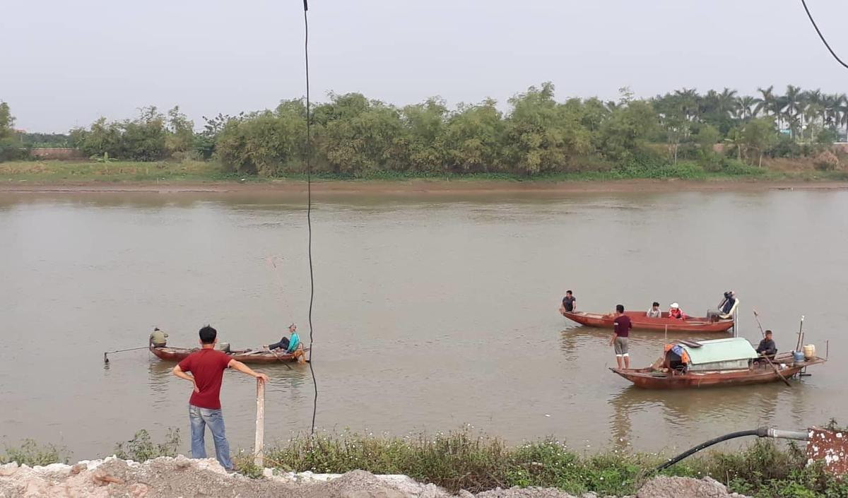 Lật thuyền chài lưới trong đêm 2 vợ chồng tử vong, 3 con nhỏ bơ vơ Ảnh 1