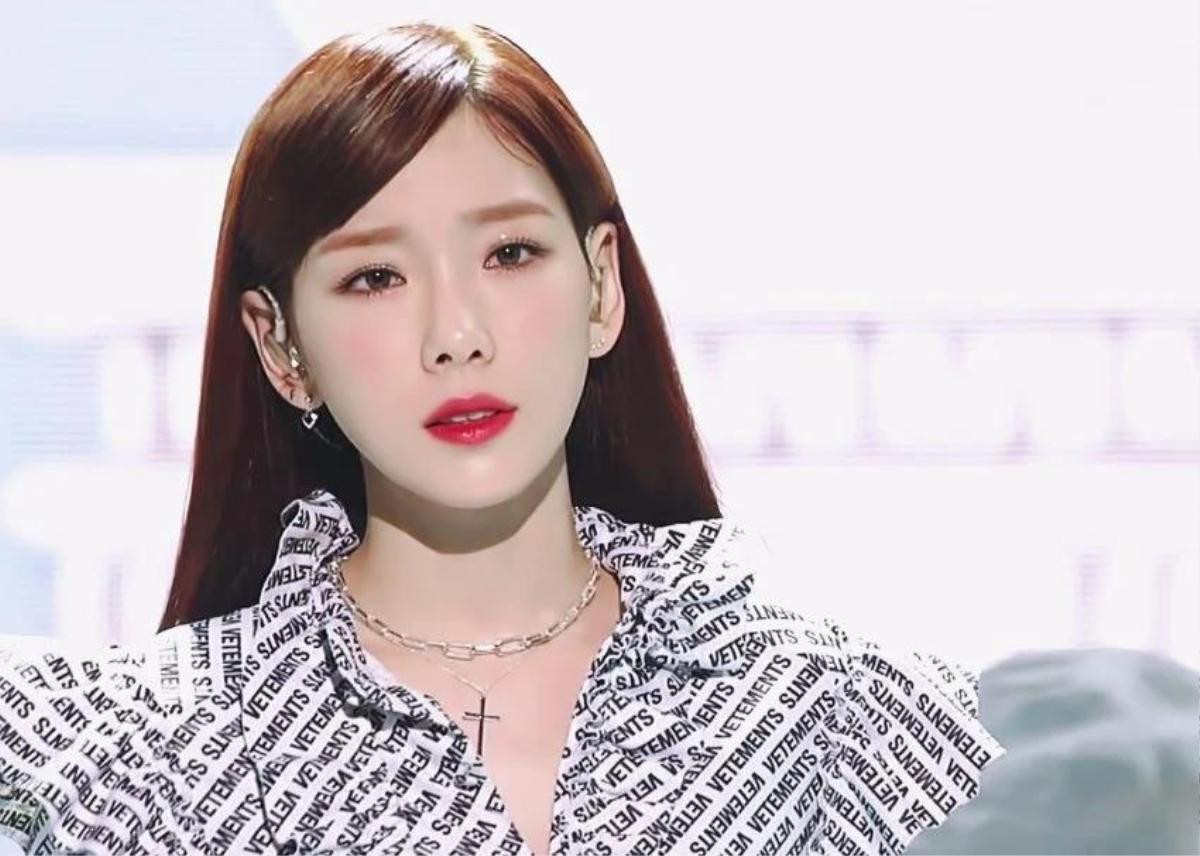 Tham dự lễ trao giải, TaeYeon (SNSD) khiến cư dân mạng phát sốt với nhan sắc chuẩn 'cực phẩm' Ảnh 1