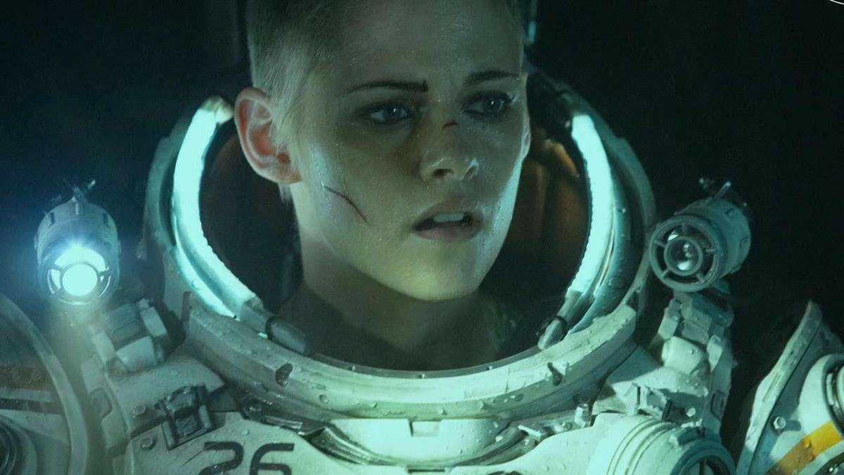 Cuối tuần xem gì ở rạp: Cặp đôi 'xe ôm' Thái Lan chiến với Kristen Stewart cùng ‘Underwater’ Ảnh 1