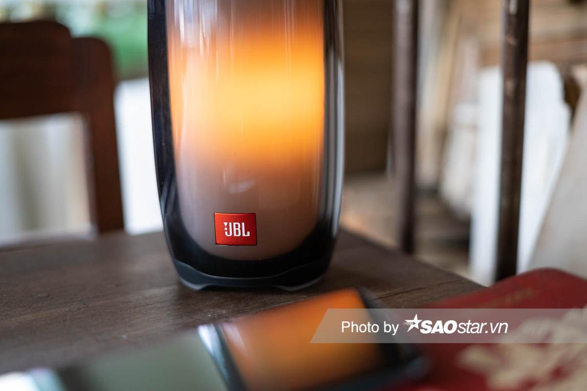 Dùng thử bộ đôi loa JBL Pulse 4 & Flip 5: Thiết kế đẹp, âm lớn, pin khoẻ Ảnh 7