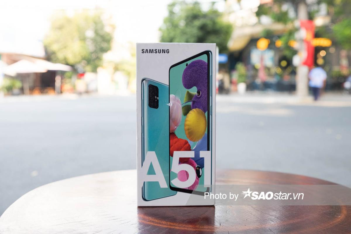 Mở hộp Galaxy A51: Điểm nhấn là cụm 4 camera! Ảnh 1