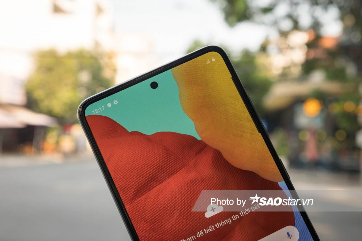 Mở hộp Galaxy A51: Điểm nhấn là cụm 4 camera! Ảnh 9