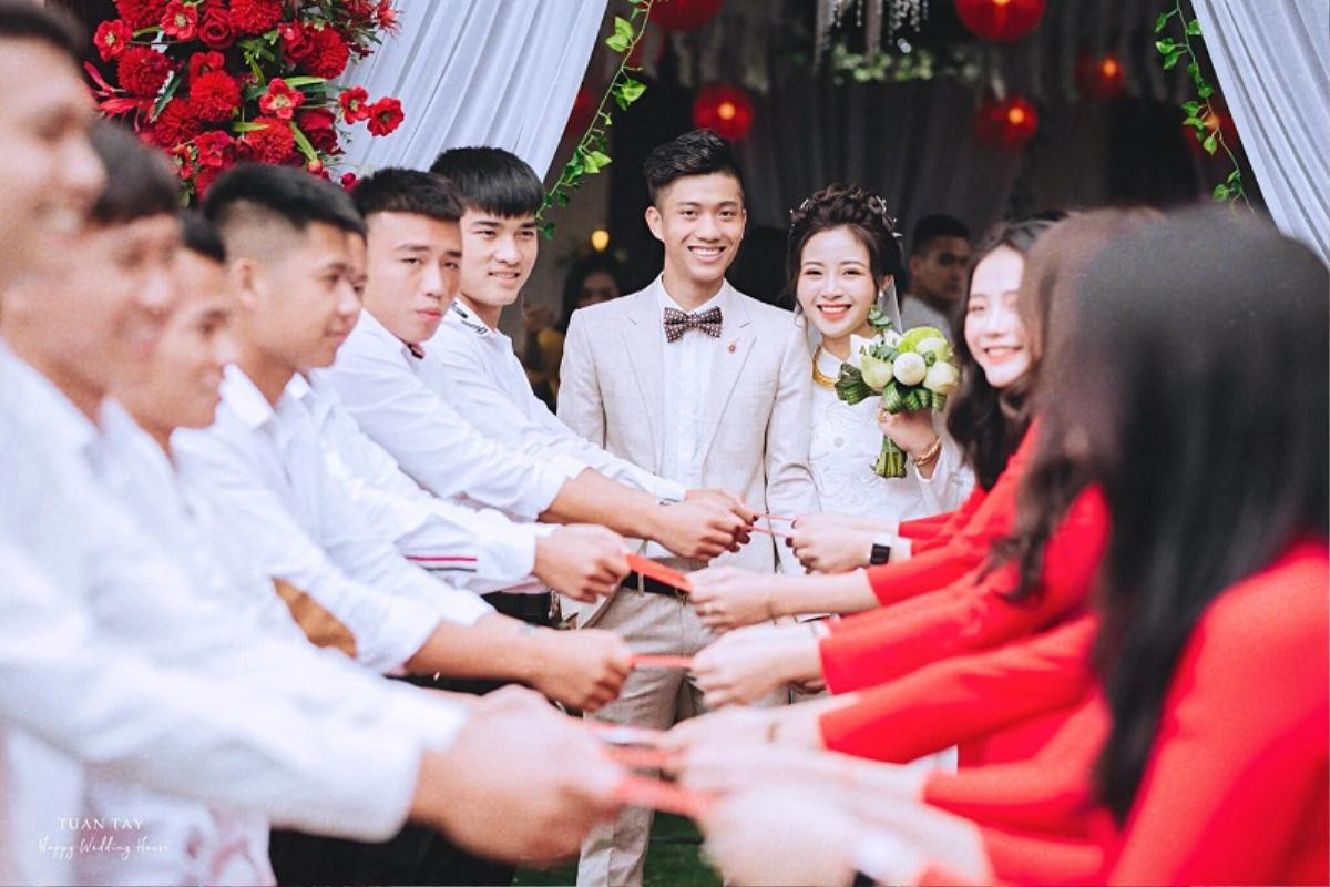 Khoe nhan sắc xinh đẹp của cô dâu song Phan Văn Đức vẫn không quên 'nịnh vợ' ngọt ngào Ảnh 4