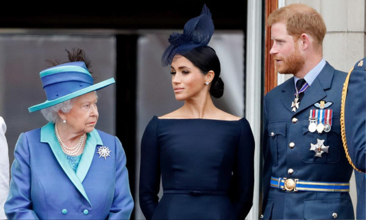 Hoàng gia Anh tổ chức họp khẩn sau tuyên bố gây sốc của Harry và Meghan Ảnh 2