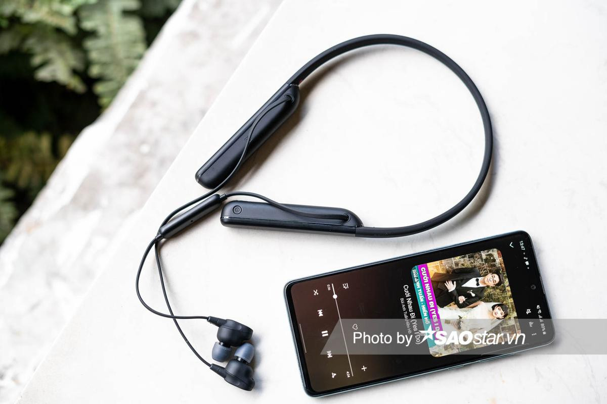 Dùng thử tai nghe Sony WI-1000XM2: Dành cho người mê nhạc hay di chuyển Ảnh 17