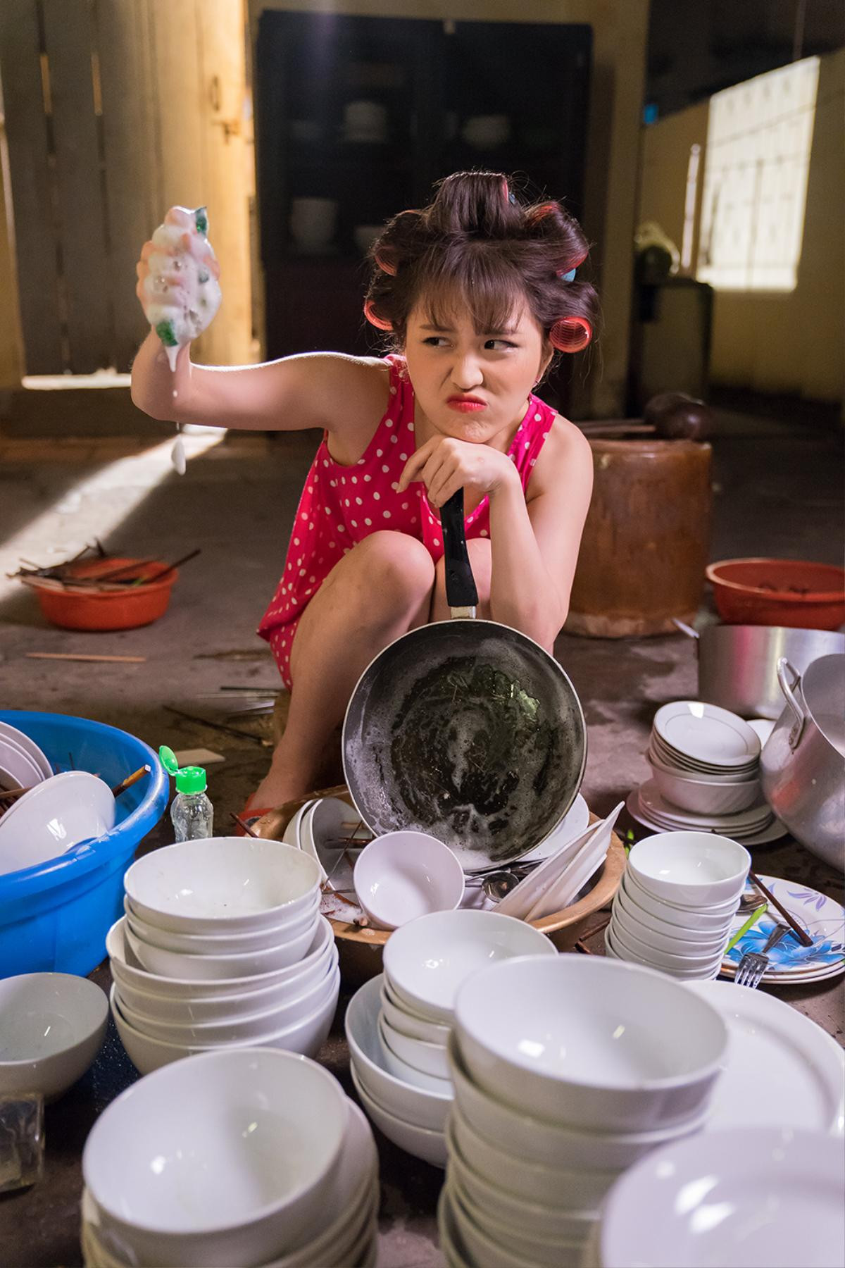 Đố bạn nhận ra Tùng Maru và Han Sara trong tạo hình siêu 'lầy' ngày đầu năm! Ảnh 3