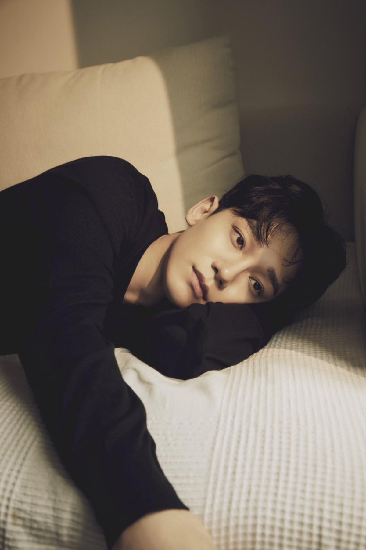 Lộ ảnh hẹn hò của Chen và vợ sắp cưới: Liên minh EXO-L kiến nghị SM đuổi anh ra khỏi EXO! Ảnh 3