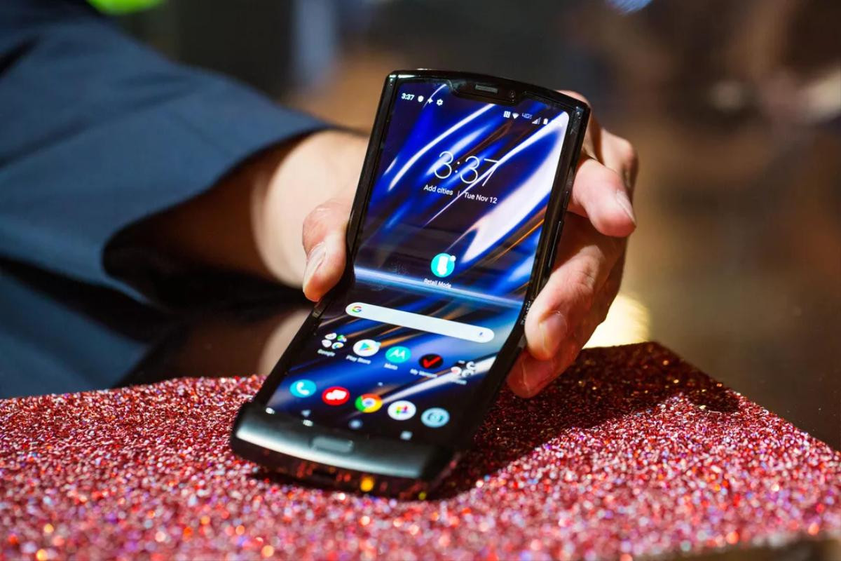 Điểm mặt 3 smartphone đắt đỏ nhất 2019: Galaxy Fold, Huawei Mate X và Motorola RAZR Ảnh 18