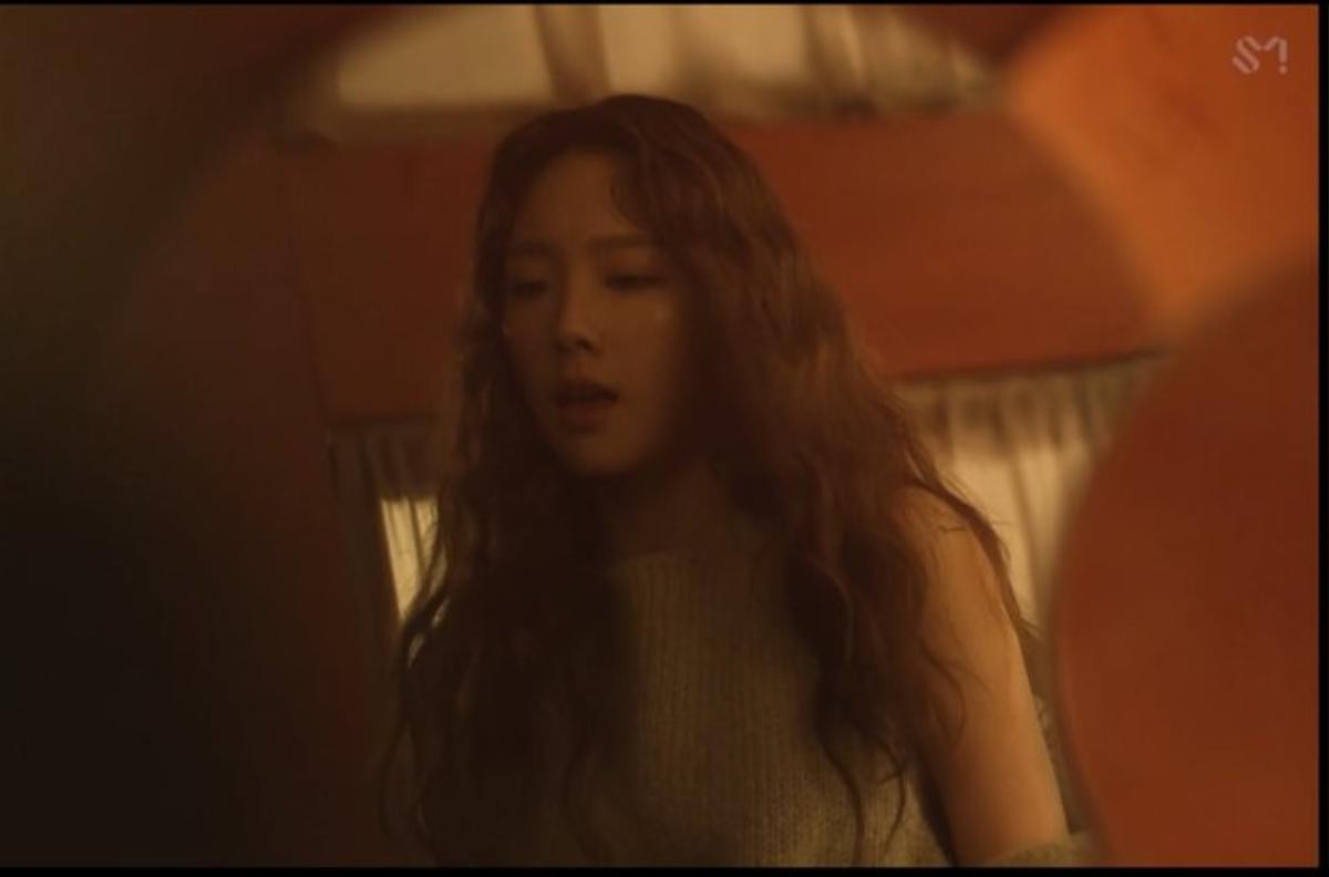 Xem ngay MV 'Dear Me' từ Taeyeon: Thông điệp thú vị và thẳng tiến top từ khóa xu hướng toàn cầu Ảnh 3