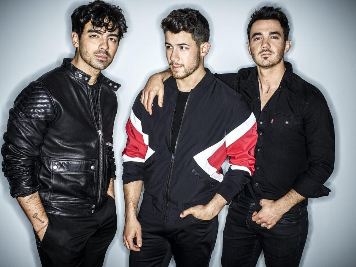 Hậu thành công của Sucker, Jonas Brothers tiếp tục mở đường cho kỷ nguyên mới - What A Man Gotta Do Ảnh 6