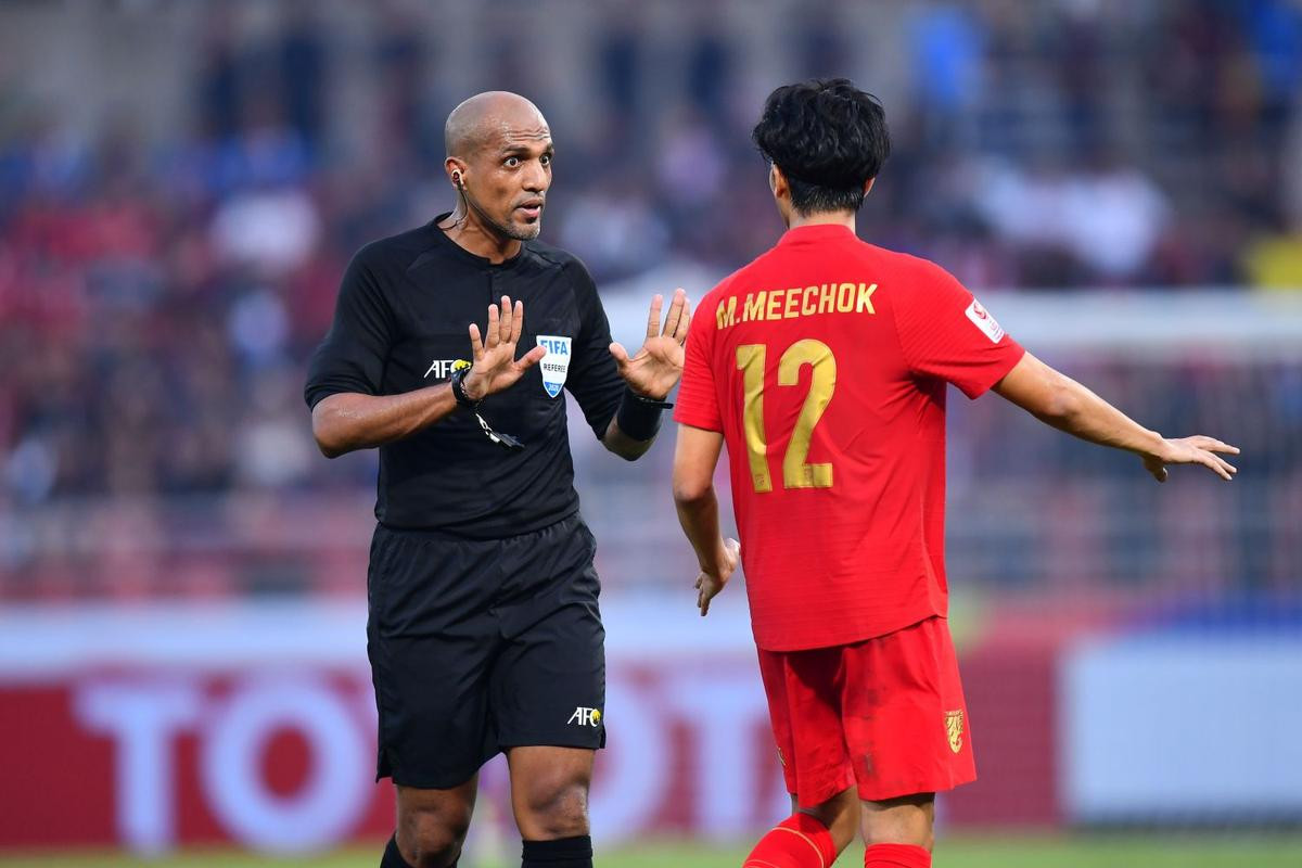 Trọng tài người Oman khóa Instagram cá nhân sau khi Thái Lan bị loại ở tứ kết U23 Châu Á 2020 Ảnh 1