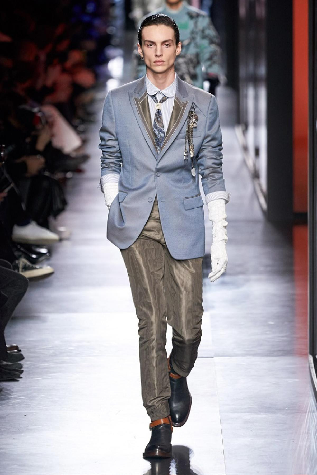 Nếu BST Gucci là thảm họa thì loạt thiết kế của show Dior Men và Louis Vuitton lại được ưu ái Ảnh 9