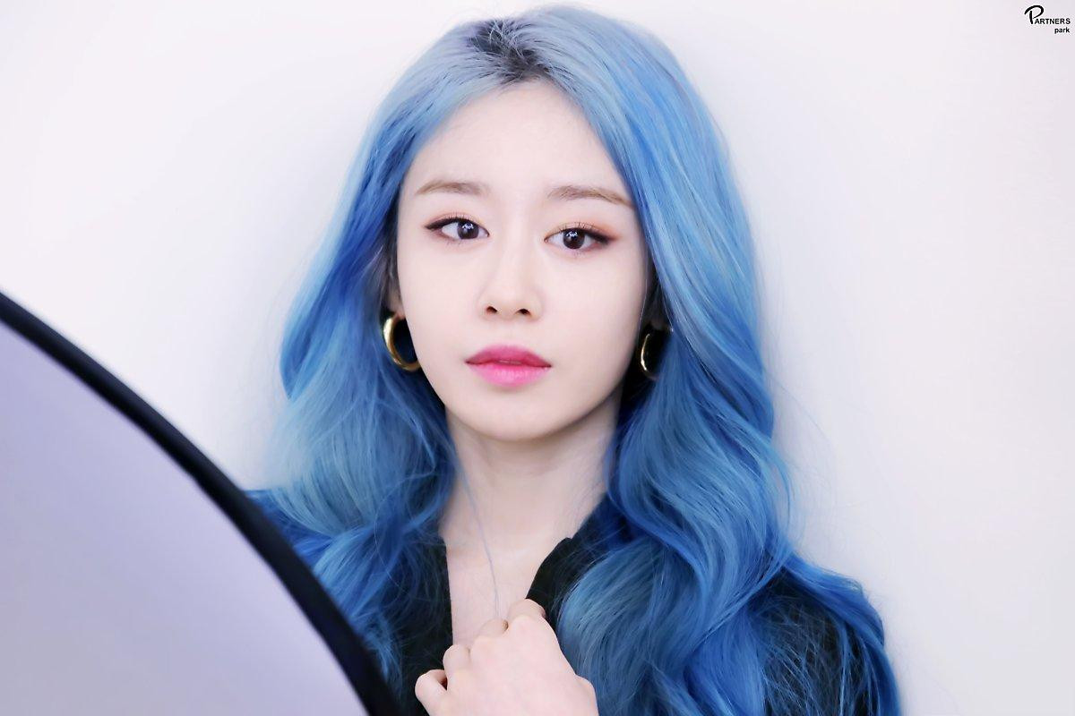 Park Ji Yeon (T-ARA) hóa công chúa Disney bản thực khiến dân tình bấn loạn Ảnh 23