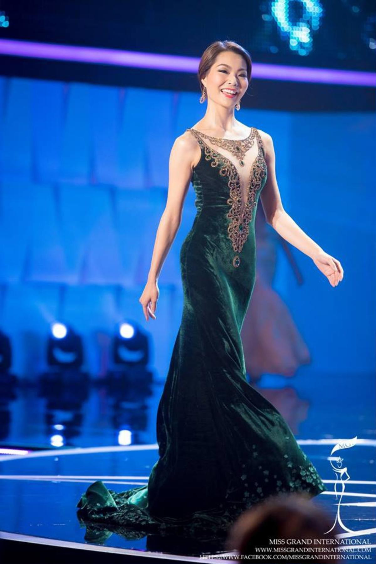 Soi 7 'Best Evening Gown' ở Miss Grand In't: Bộ Jumpsuit của Kiều Loan quả là con dao 2 lưỡi Ảnh 9