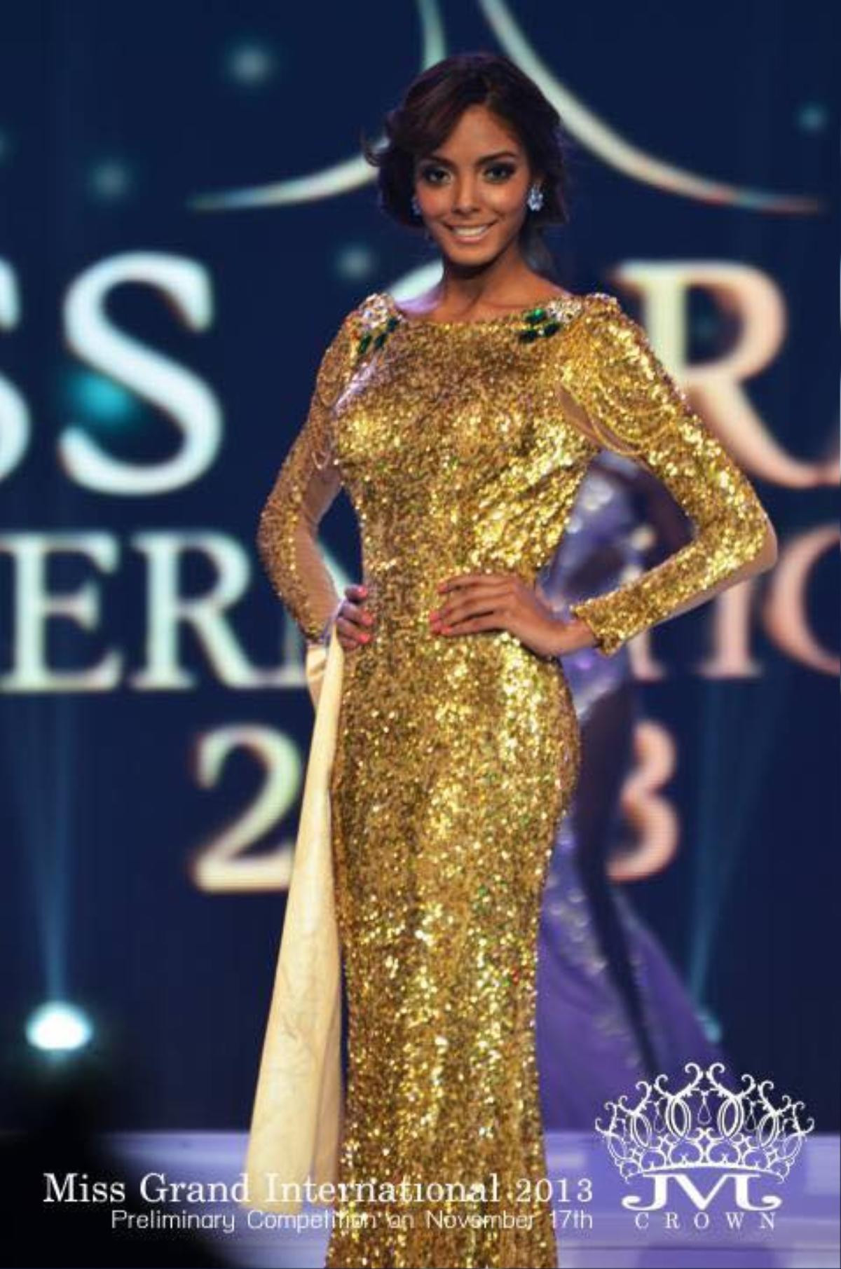 Soi 7 'Best Evening Gown' ở Miss Grand In't: Bộ Jumpsuit của Kiều Loan quả là con dao 2 lưỡi Ảnh 3