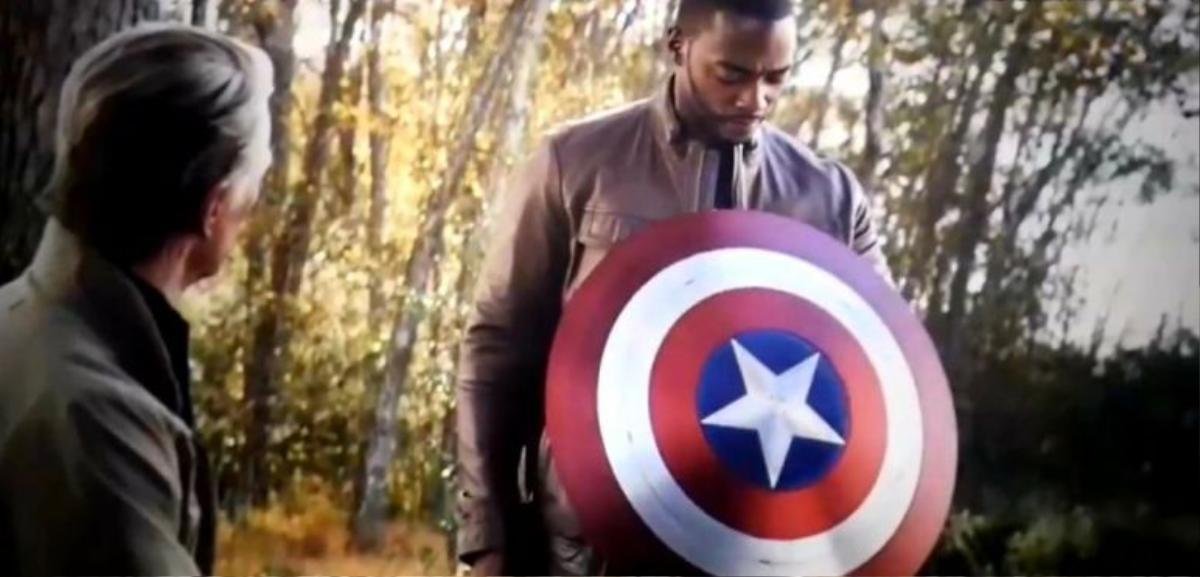 'The Falcon and the Winter Soldier': Chiếc khiên của Captain America sẽ tái xuất Ảnh 1