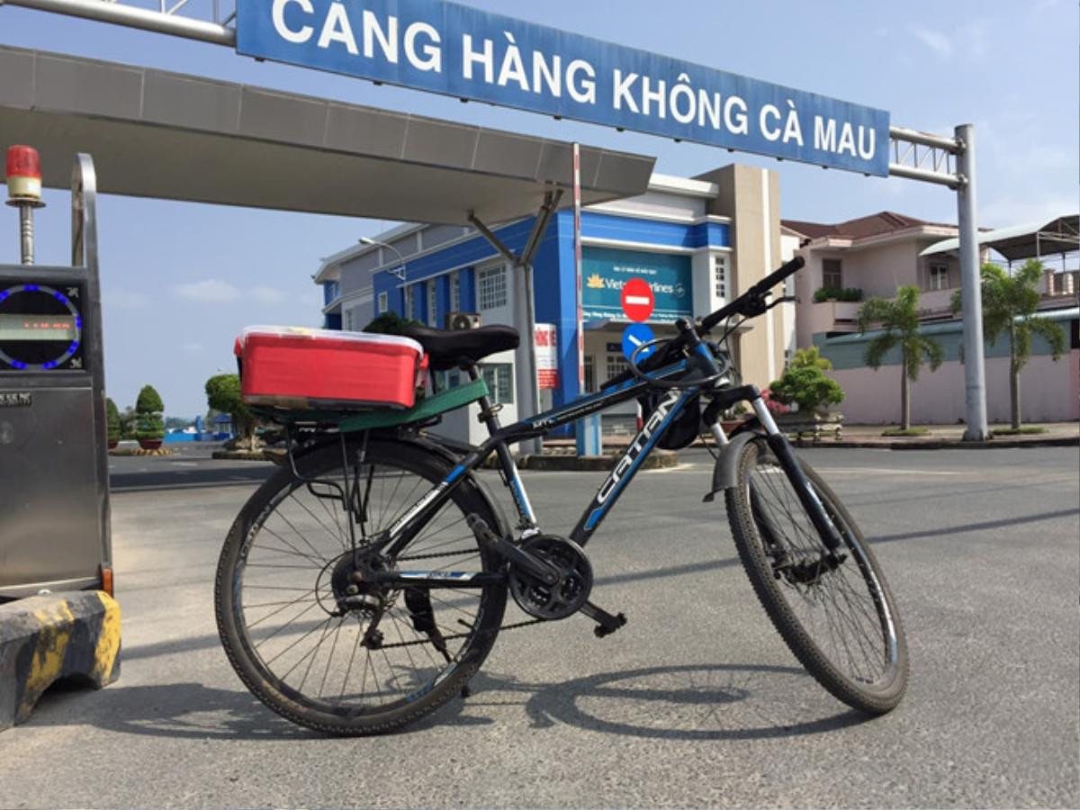 Nam sinh đạp xe hơn 300 km về quê ăn tết Ảnh 3